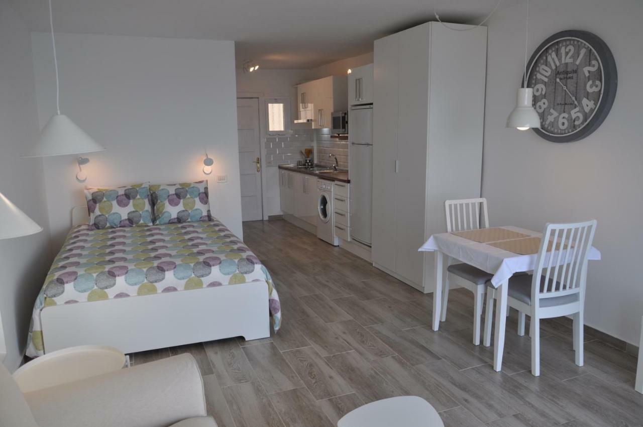 Bright Studio By The Sea Icod De Los Vinos Bagian luar foto